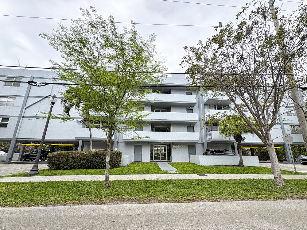Eastern Parkview Condo